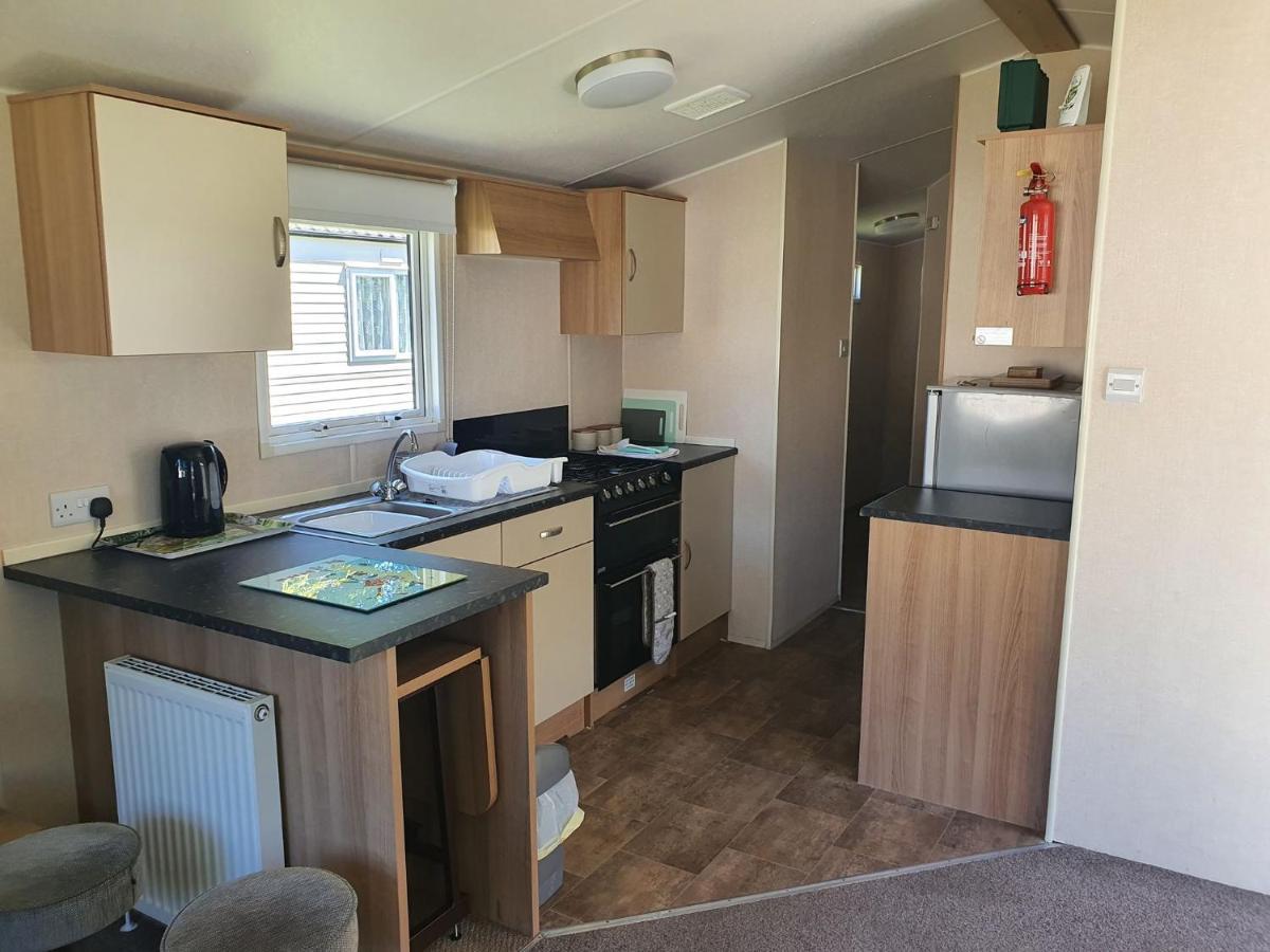 Blackmoor Farm - Caravan 3 Villa Ludchurch Buitenkant foto